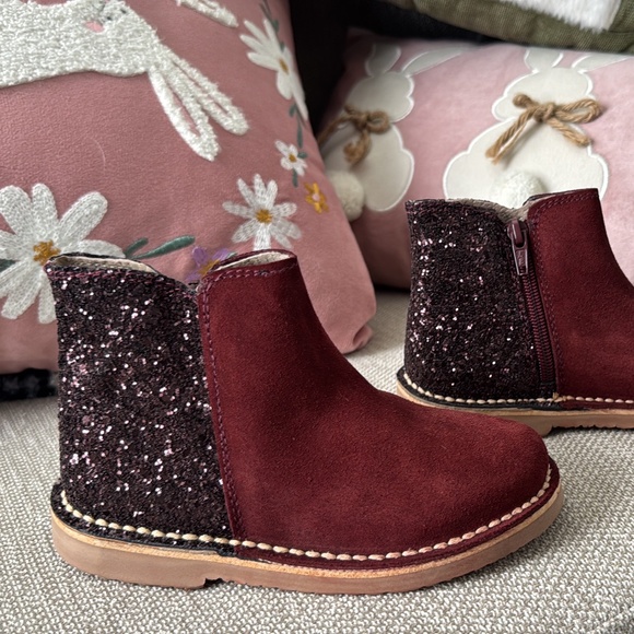 ChildrenChic Glitter and Suede Chelsea Boots 27 / 10 New - Picture 1 of 4